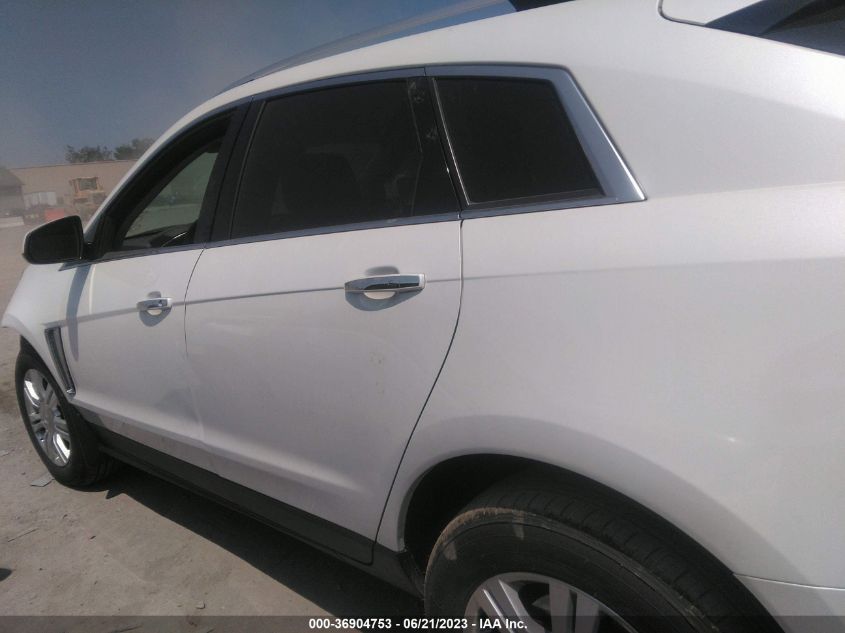 2014 CADILLAC SRX LUXURY COLLECTION - 3GYFNBE35ES643156