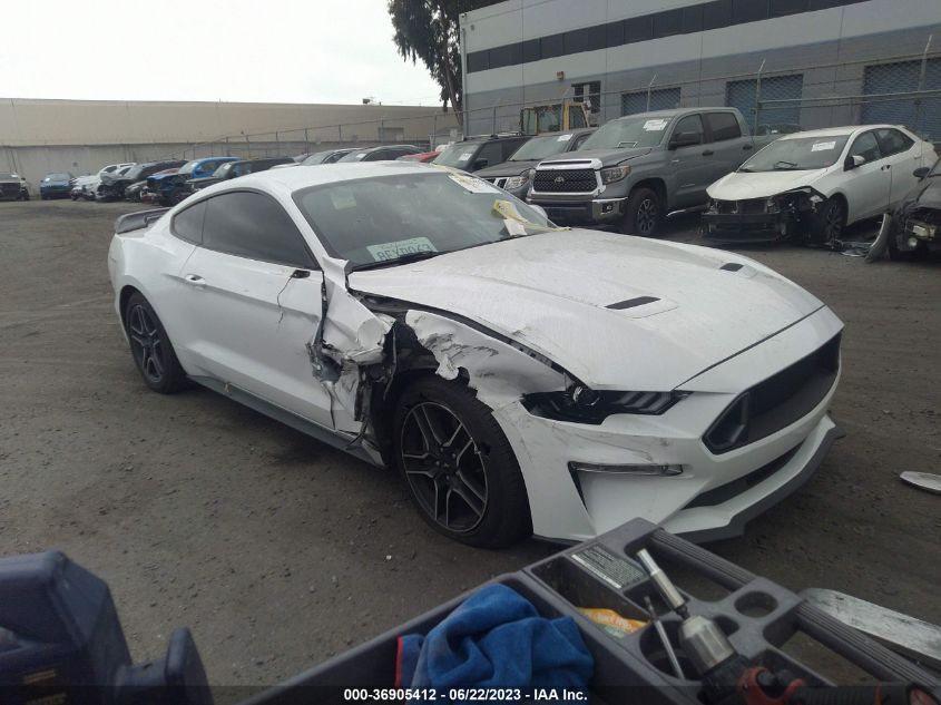 FORD-MUSTANG-1FA6P8CF8J5185297