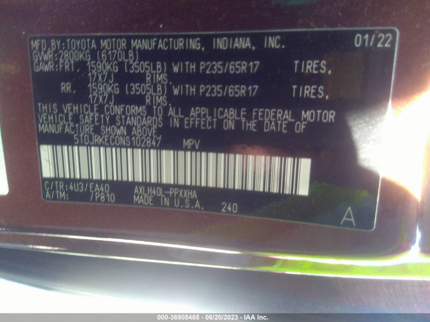 2022 TOYOTA SIENNA XLE - 5TDJRKEC0NS102847