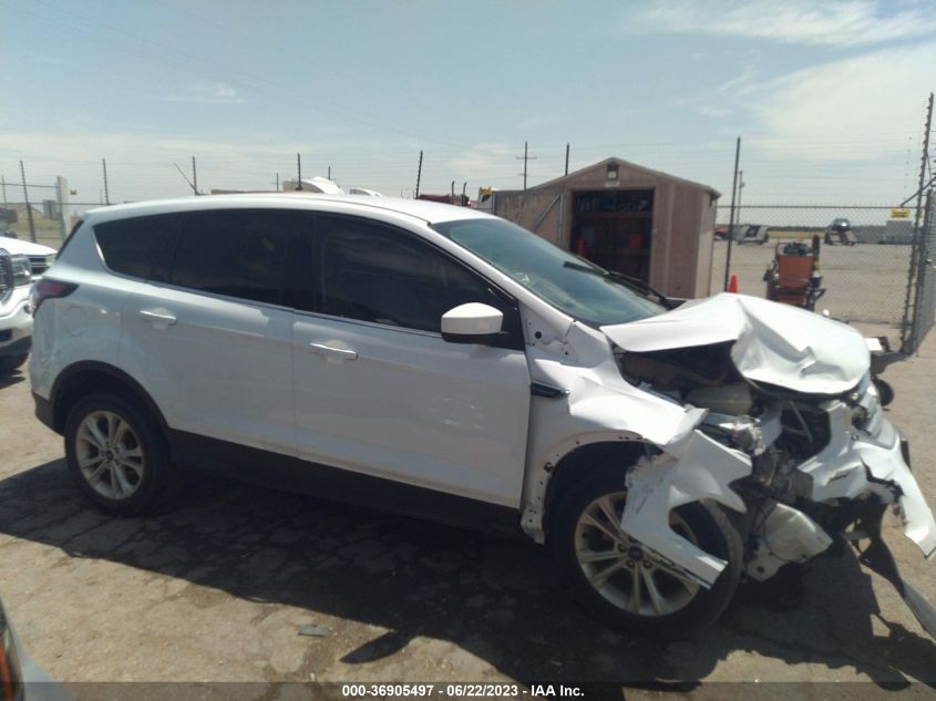 2017 FORD ESCAPE SE - 1FMCU0GD0HUB21427