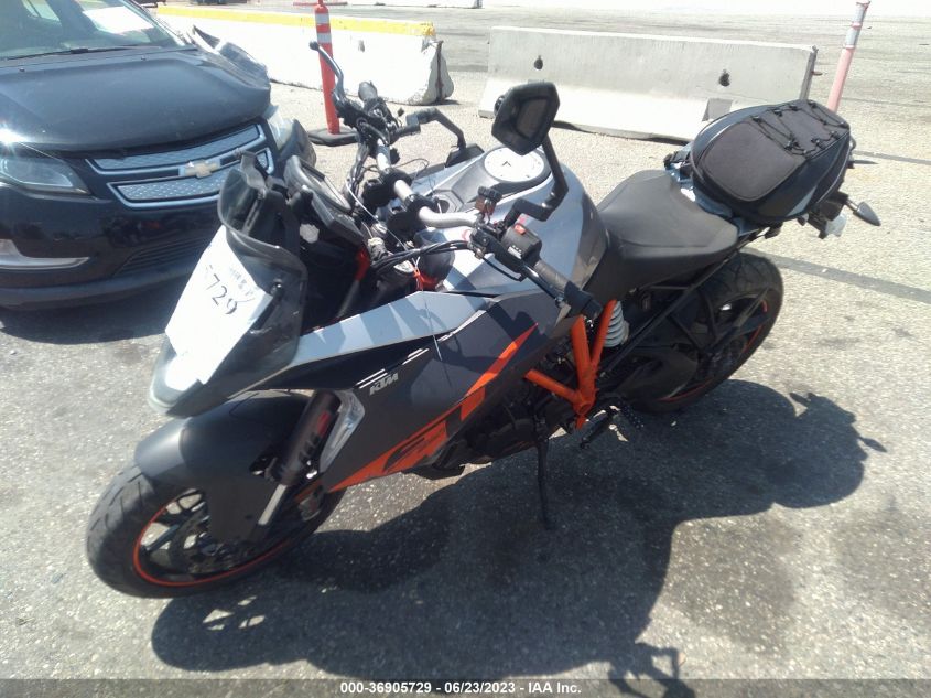 2017 KTM 1290 SUPER DUKE GT - VBKV69402HM953864