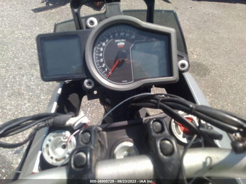 2017 KTM 1290 SUPER DUKE GT - VBKV69402HM953864