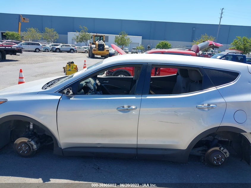 VIN 5XYZT3LB8JG569445 2018 HYUNDAI SANTA FE SPORT 2.4L