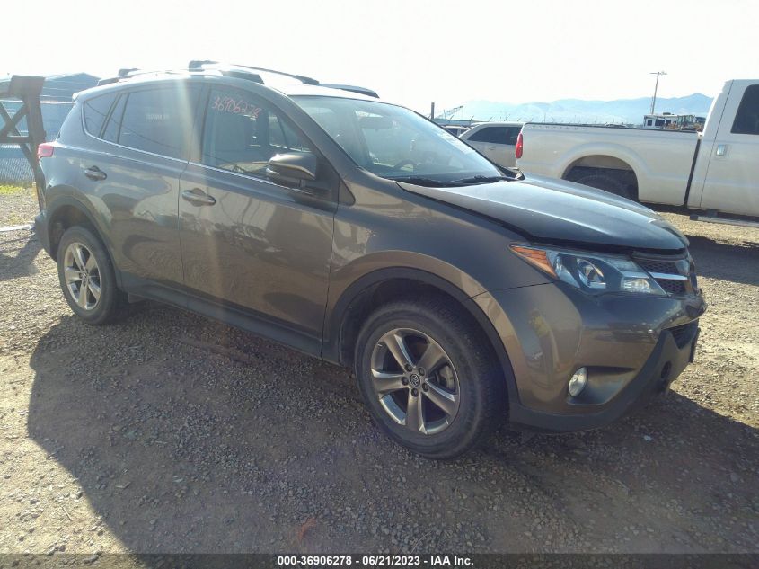 2015 TOYOTA RAV4 XLE - JTMRFREV3FD169283
