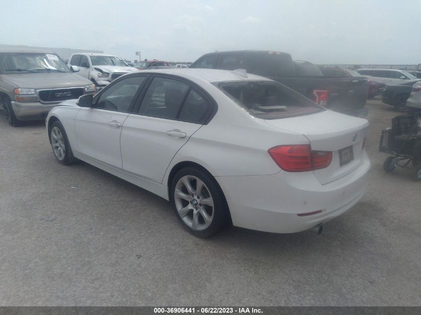 2015 BMW 3 SERIES 320I - WBA3B1G50FNT64345