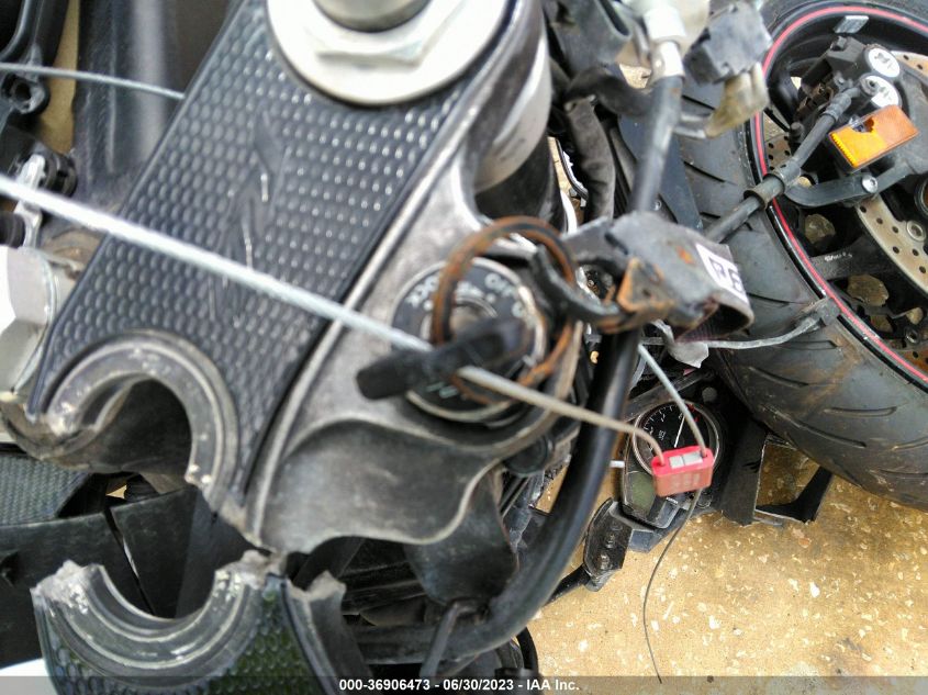 2012 YAMAHA YZFR6 JYARJ16E0CA027092