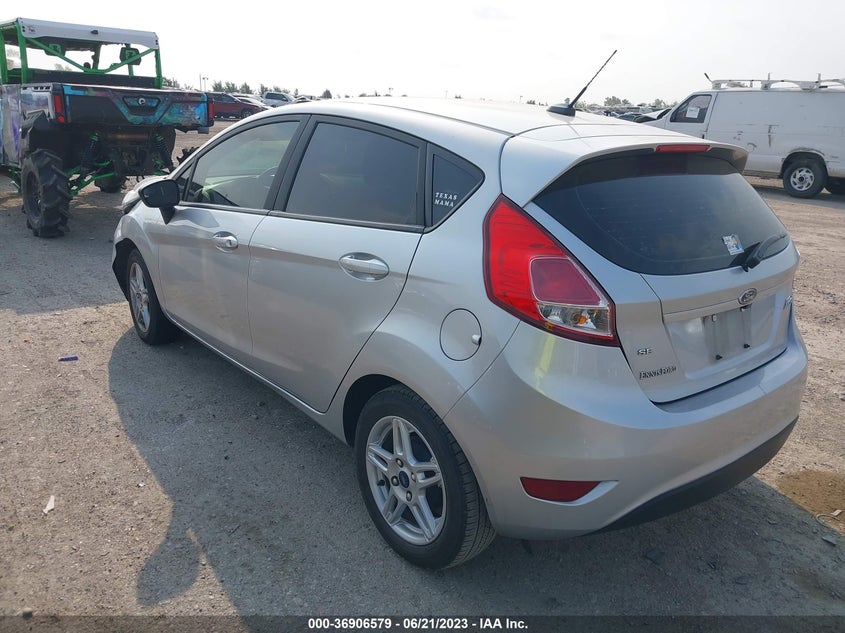 VIN 3FADP4EJXJM144097 2018 FORD FIESTA SE