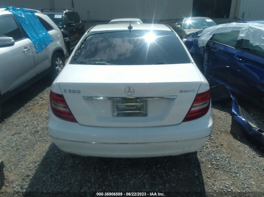 2013 MERCEDES-BENZ C-CLASS C 300 - WDDGF8AB1DG120677