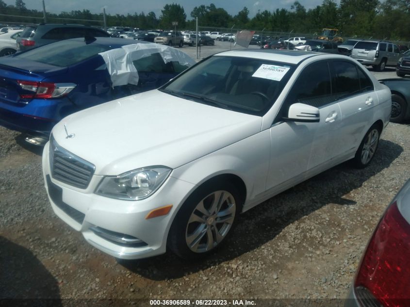 2013 MERCEDES-BENZ C-CLASS C 300 - WDDGF8AB1DG120677