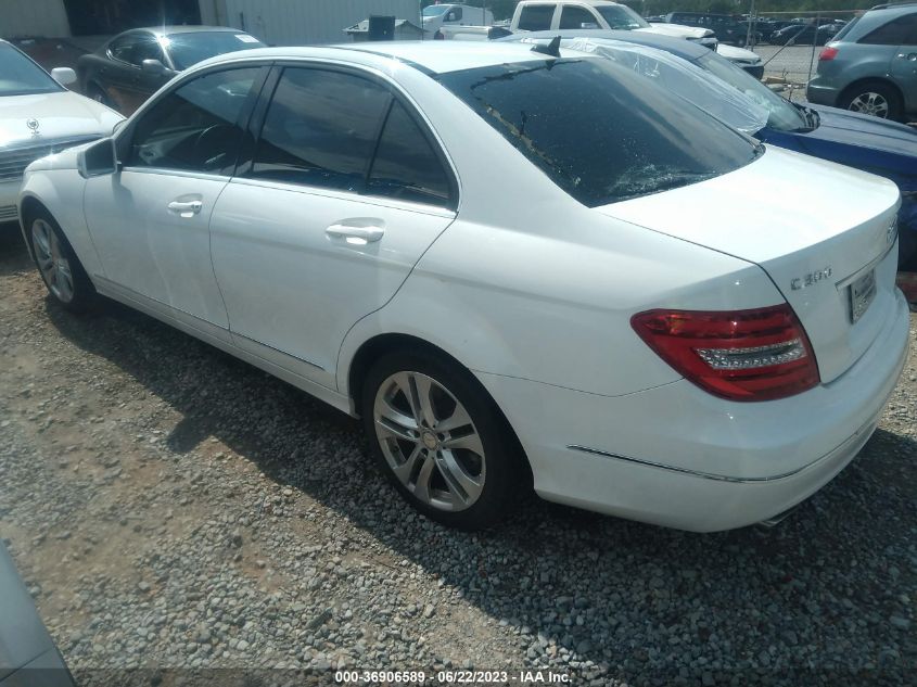 2013 MERCEDES-BENZ C-CLASS C 300 - WDDGF8AB1DG120677