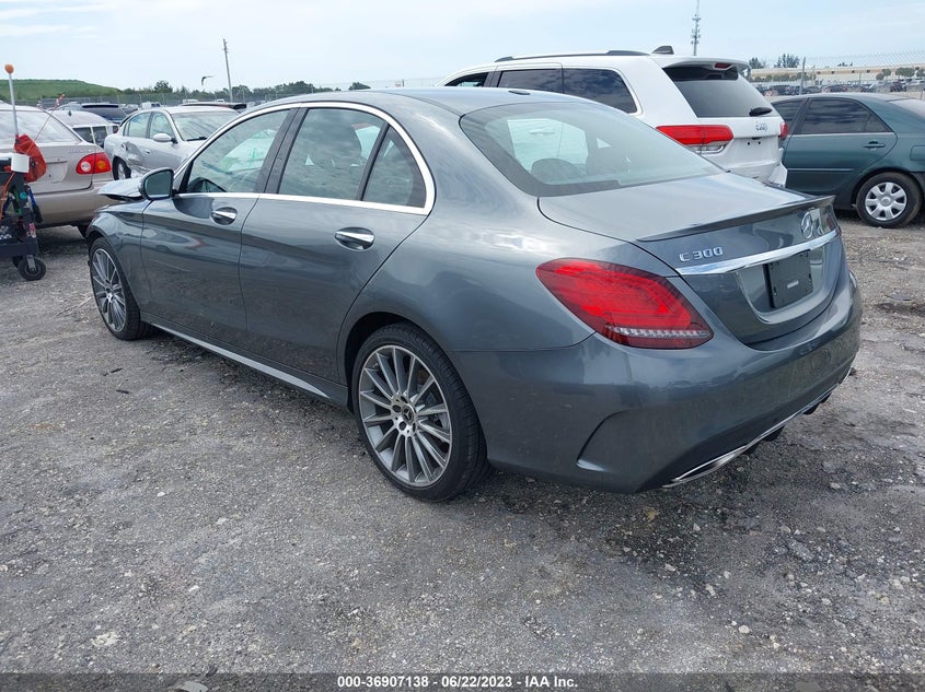 VIN 55SWF8DBXLU324015 2020 MERCEDES-BENZ C-CLASS C 300