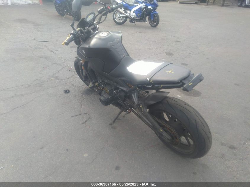 2015 YAMAHA FZ09 JYARN33E5FA007932