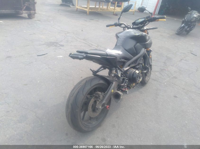 2015 YAMAHA FZ09 JYARN33E5FA007932