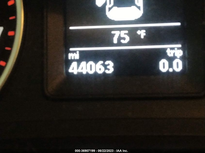 2018 VOLKSWAGEN TIGUAN LIMITED WVGBV7AX2JK004731