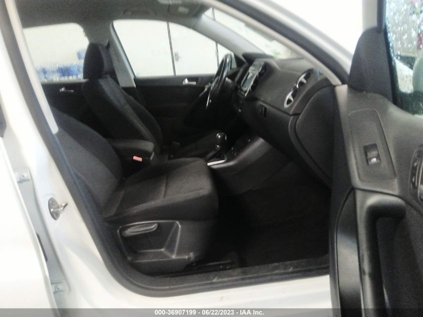 2018 VOLKSWAGEN TIGUAN LIMITED WVGBV7AX2JK004731