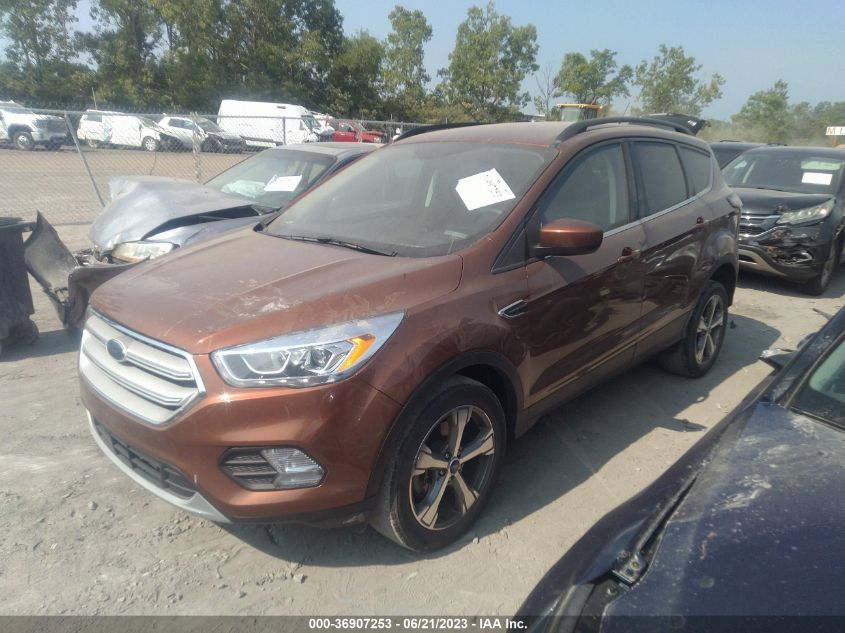 2017 FORD ESCAPE SE - 1FMCU9GD7HUE88409