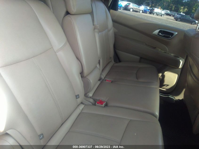 2017 NISSAN PATHFINDER SL - 5N1DR2MM9HC617600