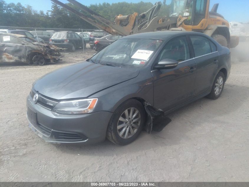 2013 VOLKSWAGEN JETTA SEDAN HYBRID SE - 3VW637AJ8DM276864