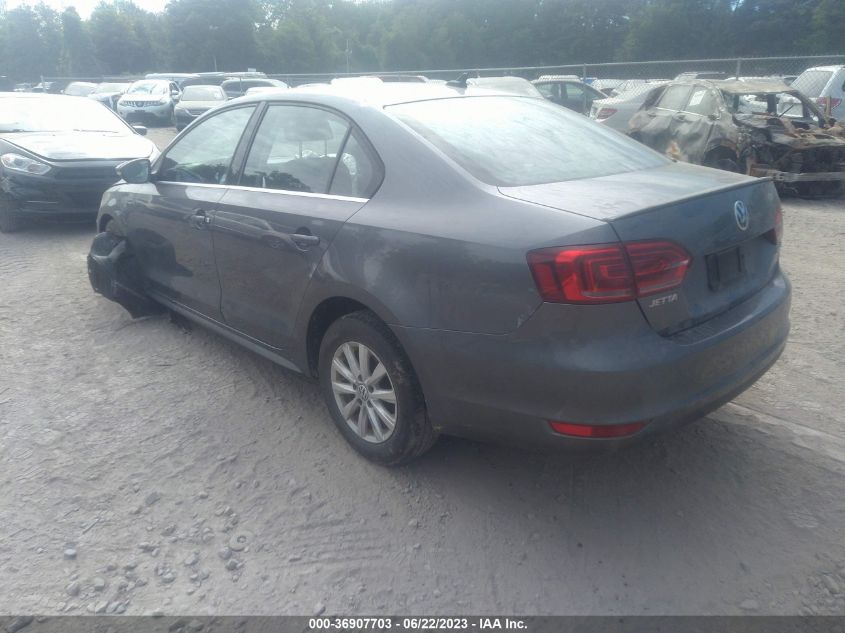 2013 VOLKSWAGEN JETTA SEDAN HYBRID SE - 3VW637AJ8DM276864