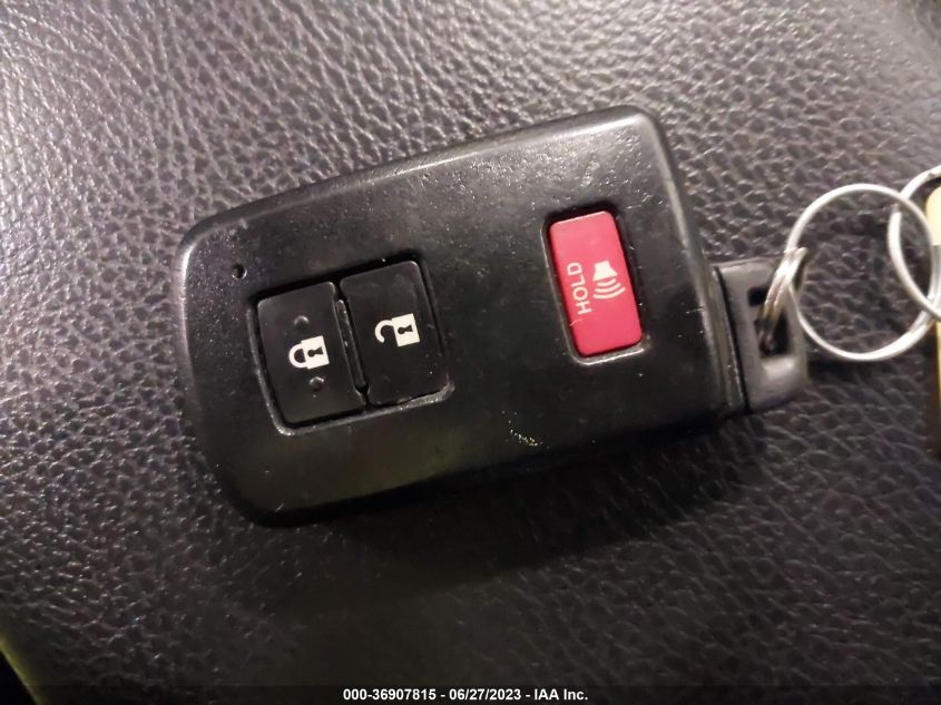 2017 TOYOTA RAV4 XLE - 2T3RFREV6HW667354