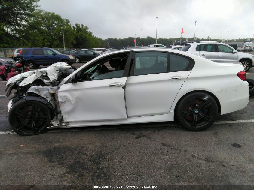 2013 BMW M5 - WBSFV9C52DC772469