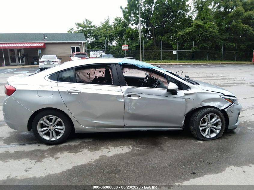 2019 CHEVROLET CRUZE LT - 1G1BE5SMXK7145816