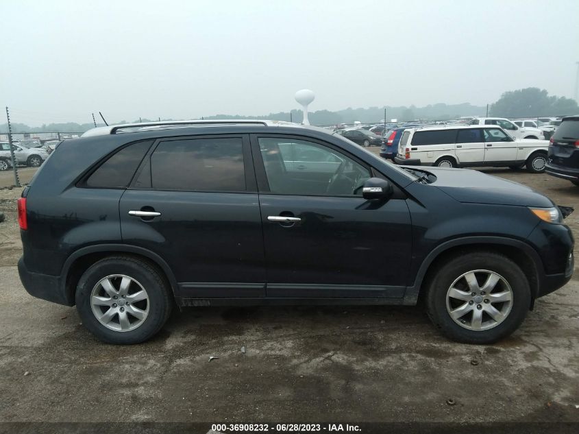 2013 KIA SORENTO LX - 5XYKT4A61DG329770