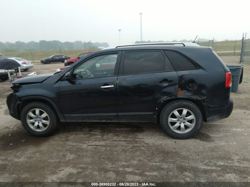 2013 KIA SORENTO LX - 5XYKT4A61DG329770