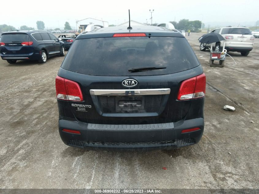 2013 KIA SORENTO LX - 5XYKT4A61DG329770