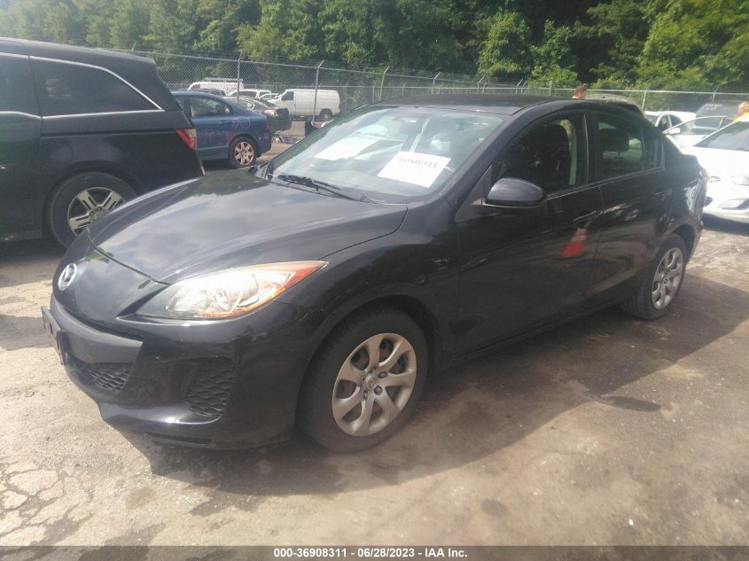2013 MAZDA MAZDA3 I SV - JM1BL1TG6D1849130