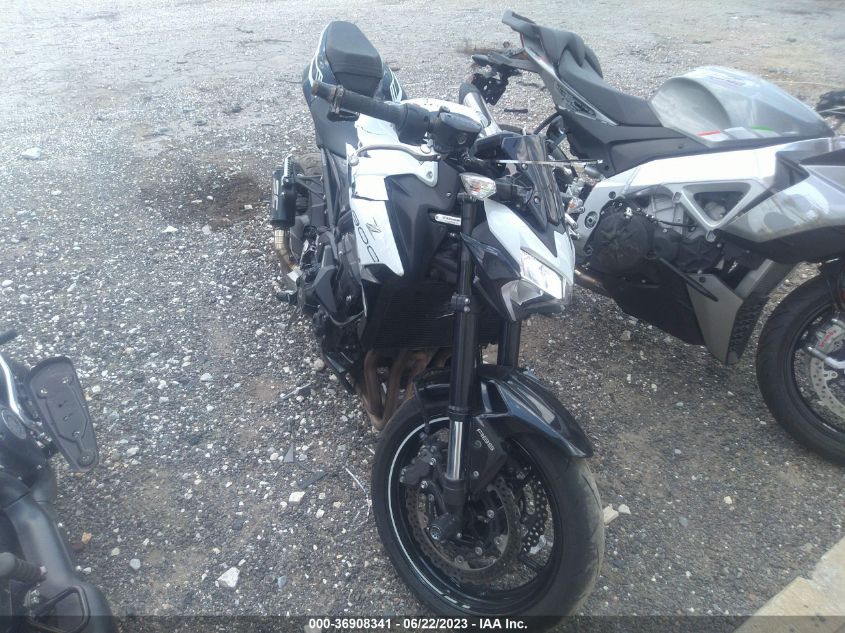 2022 KAWASAKI ZR900 - JKAZR2F13NA039556