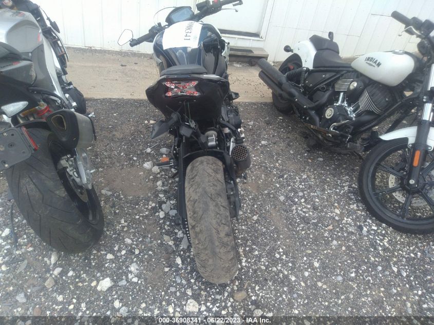 2022 KAWASAKI ZR900 - JKAZR2F13NA039556