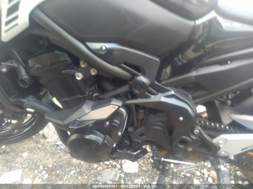 2022 KAWASAKI ZR900 - JKAZR2F13NA039556