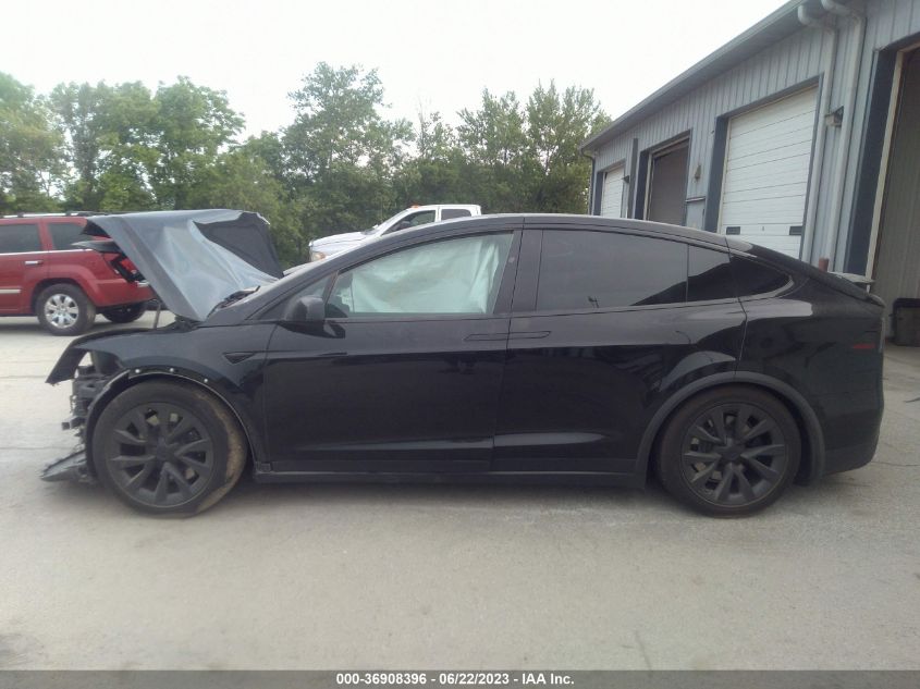 VIN: 7SAXCDE56NF364761 2022 TESLA MODEL X