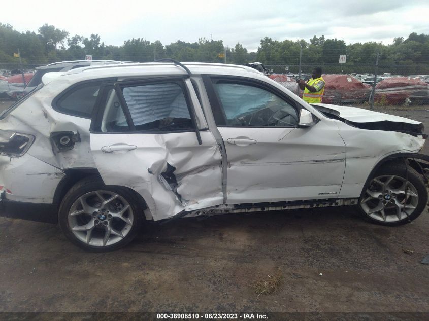 2015 BMW X1 XDRIVE28I - WBAVL1C50FVY41609