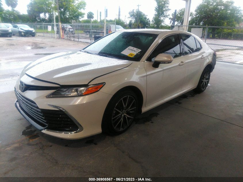2022 TOYOTA CAMRY XLE - 4T1F11AK2NU058815
