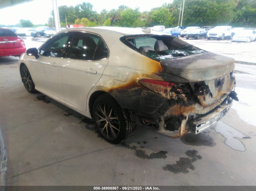 2022 TOYOTA CAMRY XLE - 4T1F11AK2NU058815