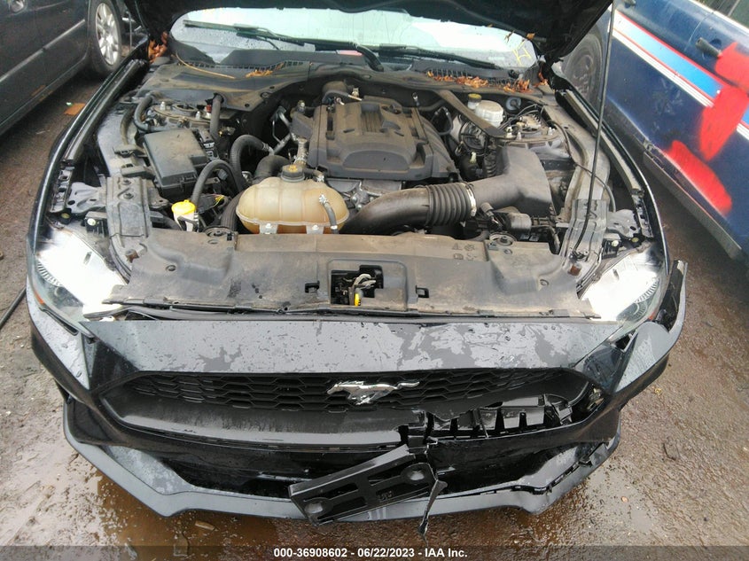 VIN 1FATP8UH8J5128178 2018 FORD MUSTANG ECOBOOST