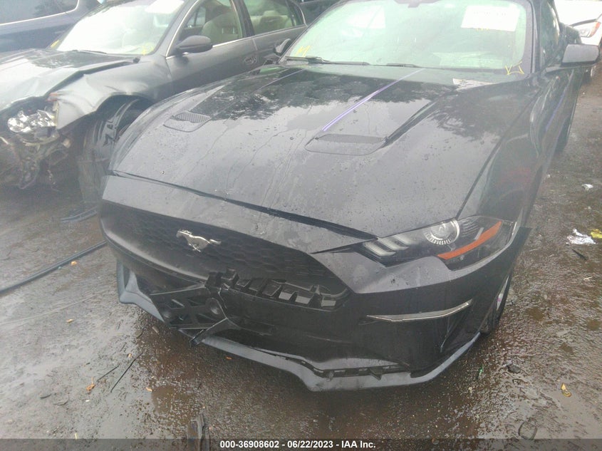 VIN 1FATP8UH8J5128178 2018 FORD MUSTANG ECOBOOST