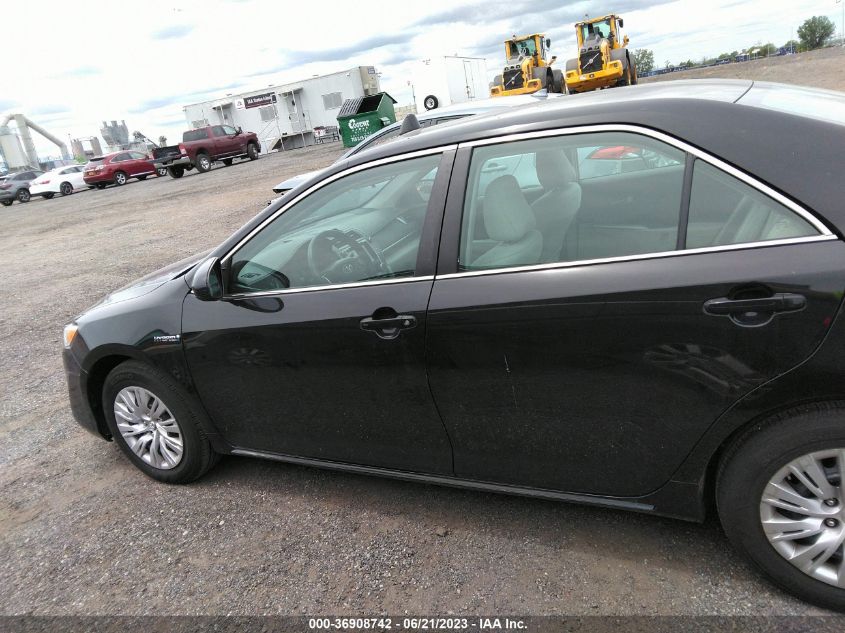 2014 TOYOTA CAMRY HYBRID LE/XLE/SE LIMITED EDITION - 4T1BD1FK2EU129073