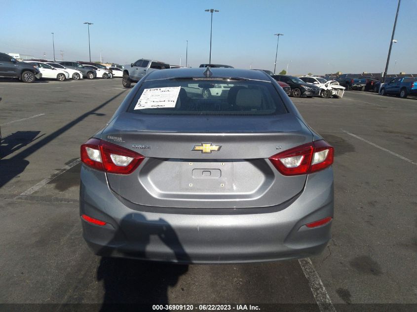 2018 CHEVROLET CRUZE LT - 1G1BE5SM2J7132010