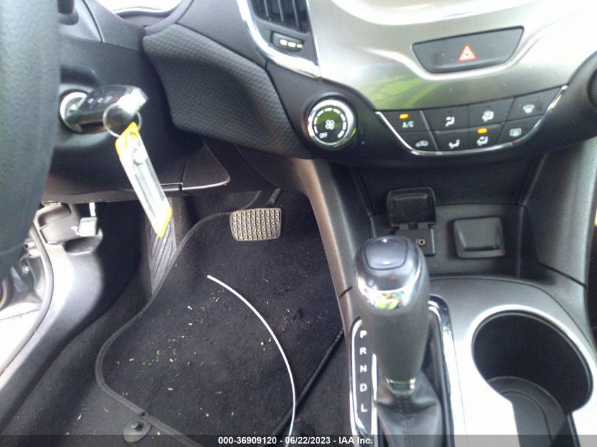 2018 CHEVROLET CRUZE LT - 1G1BE5SM2J7132010