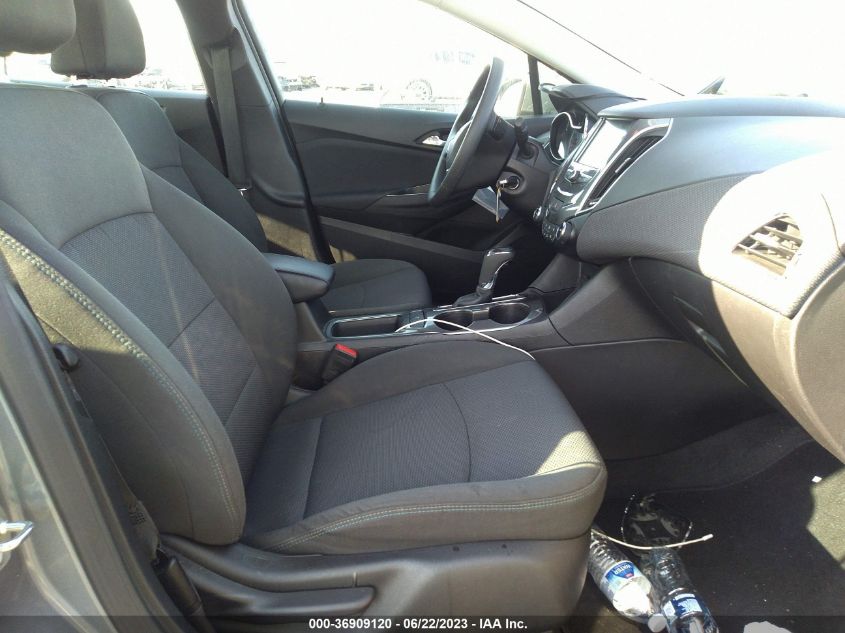 2018 CHEVROLET CRUZE LT - 1G1BE5SM2J7132010