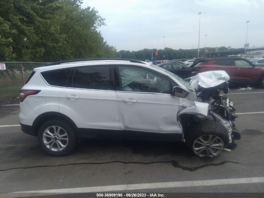 2018 FORD ESCAPE SE - 1FMCU9GD0JUA93431