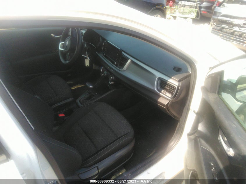 VIN 3KPA24AD8LE262044 2020 KIA RIO S