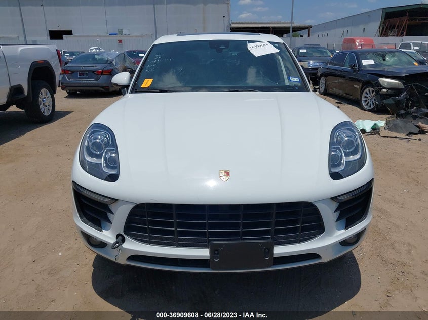 VIN WP1AA2A58JLB06489 2018 PORSCHE MACAN