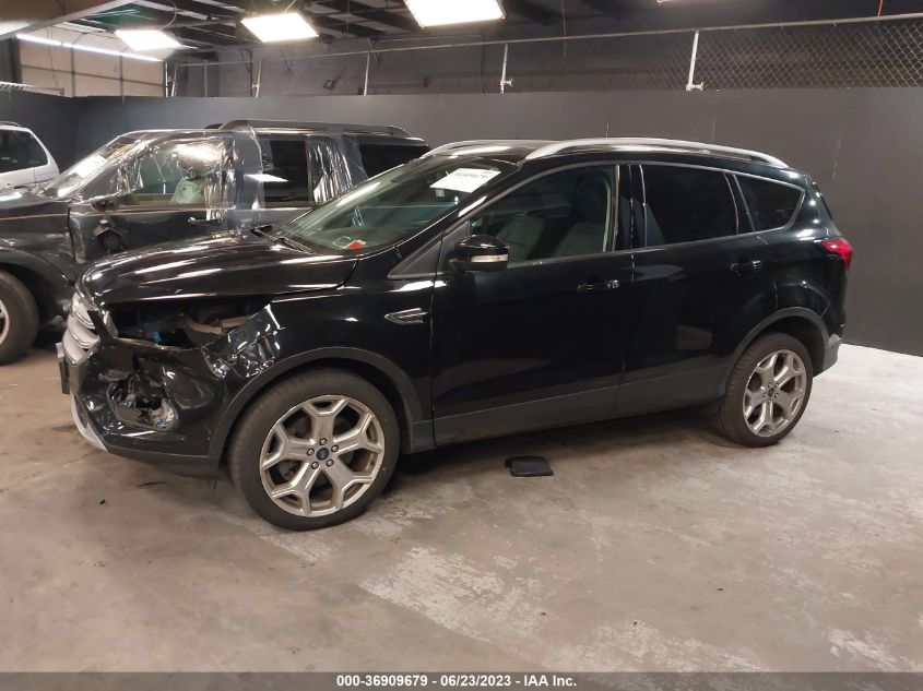 2019 FORD ESCAPE TITANIUM - 1FMCU9J91KUC58103