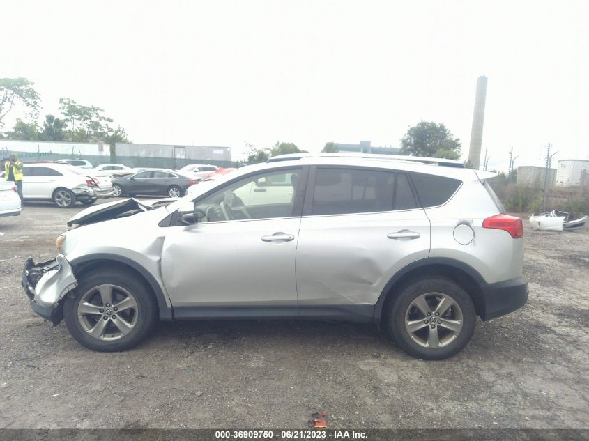 2015 TOYOTA RAV4 XLE - JTMRFREV6FD173683