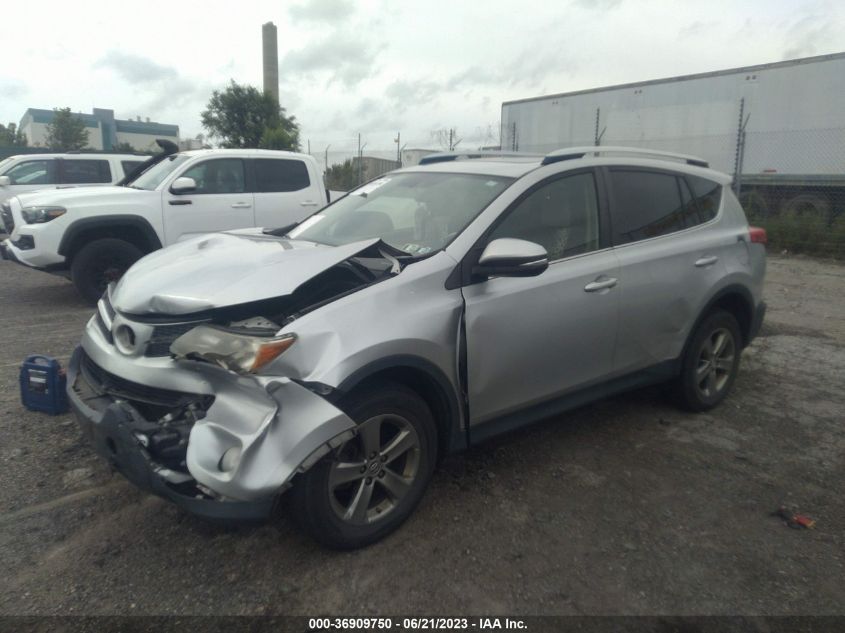 2015 TOYOTA RAV4 XLE - JTMRFREV6FD173683