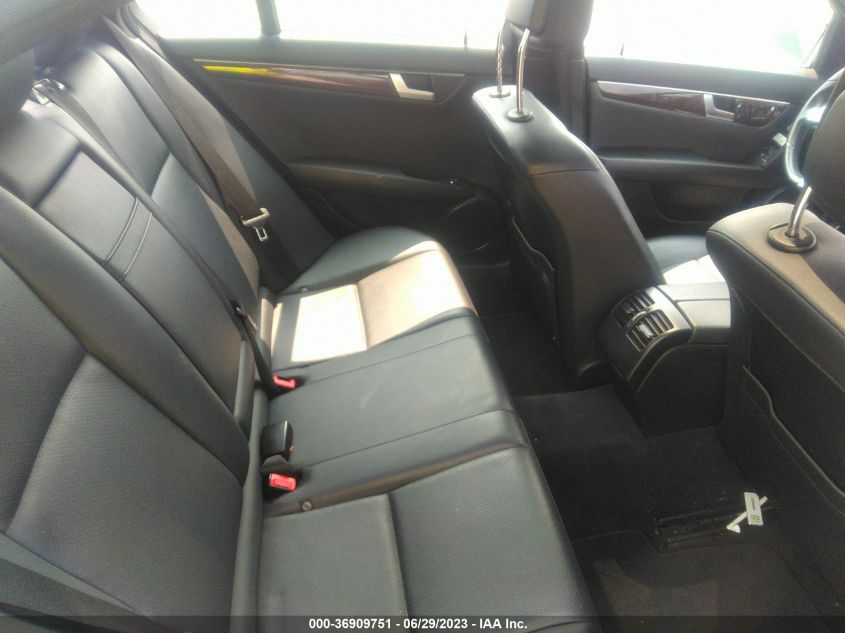 2013 MERCEDES-BENZ C-CLASS C 300 - WDDGF8ABXDG077487